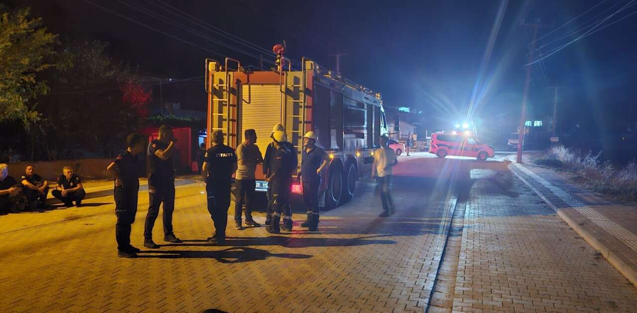 Dört kişilik aileye otomobil çarptı! 5 yaşındaki Masal Çelik öldü 4
